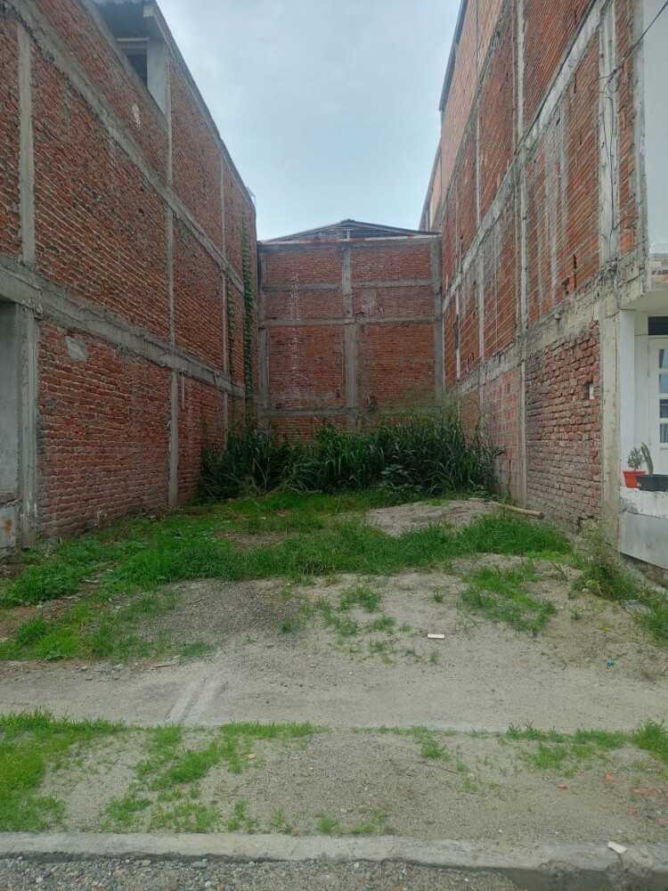 SE VENDE Lote de terreno B/ Las Américas