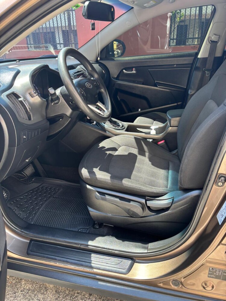EXCELENTE AUTOMÓVIL PARA *LA VENTA Kía
