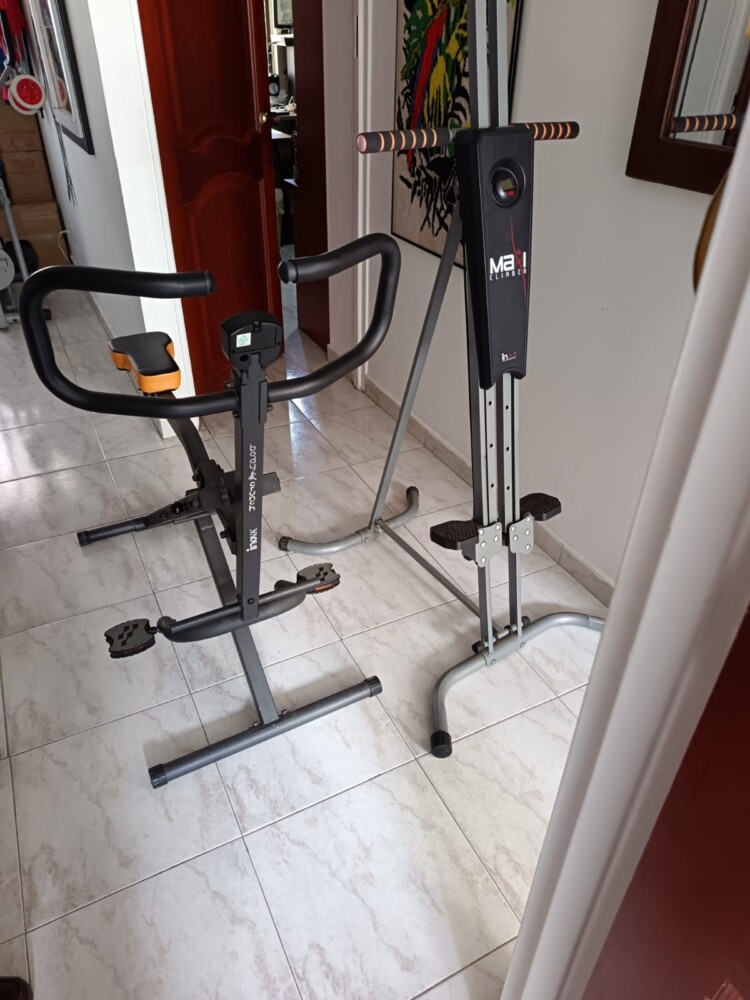 VENDO 2 MÁQUINAS Para hacer ejercicios
