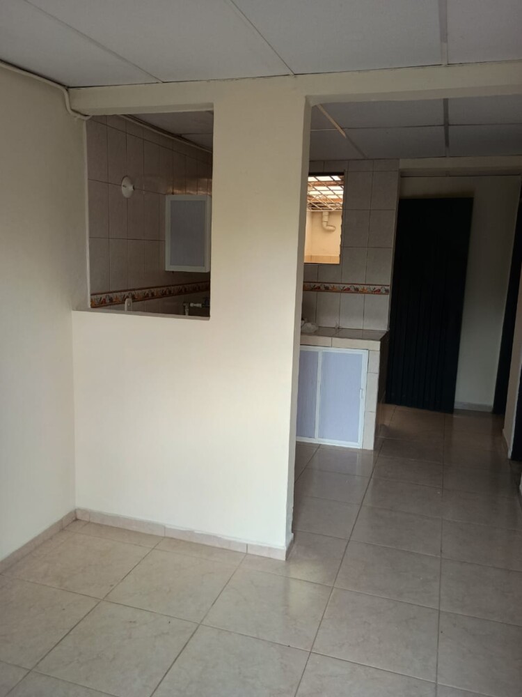 SE VENDE CASA D/DAS. LA OCARINA