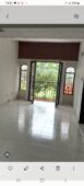 SE VENDE CASA Central Bien ubicada,