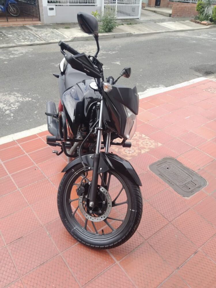 SE VENDE Moto CB 125, modelo 2024,