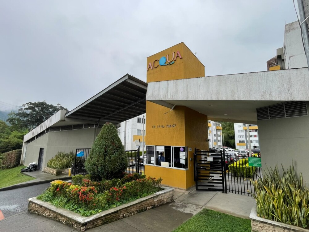 SE VENDE APTO EN ACQUA D/DAS.