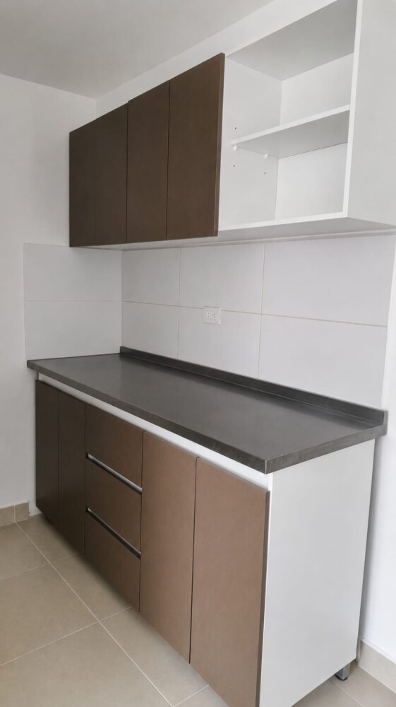 SE VENDE MUEBLE Superior e inferior para cocina de 180